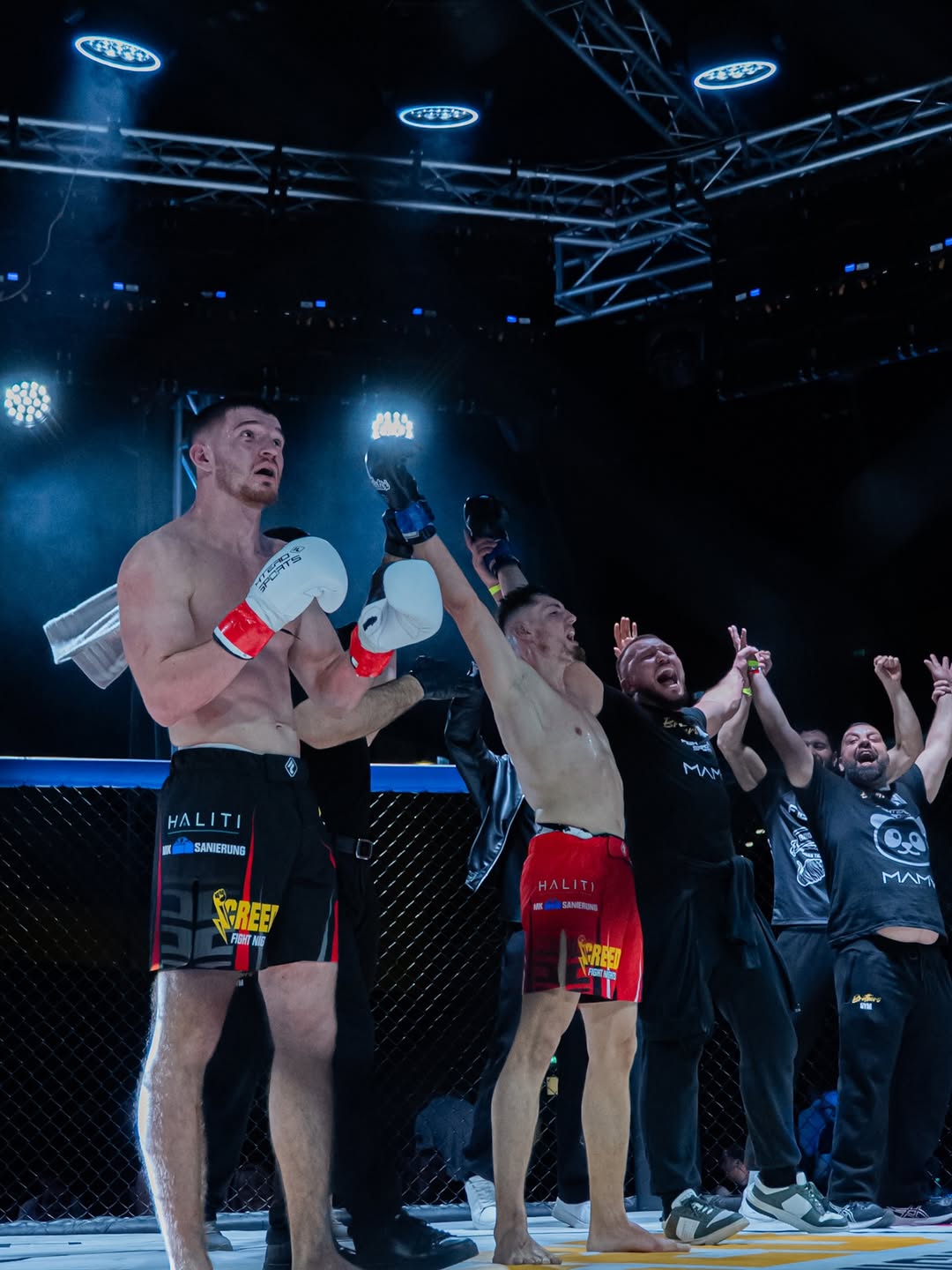 Bektashi Sieger-Pose